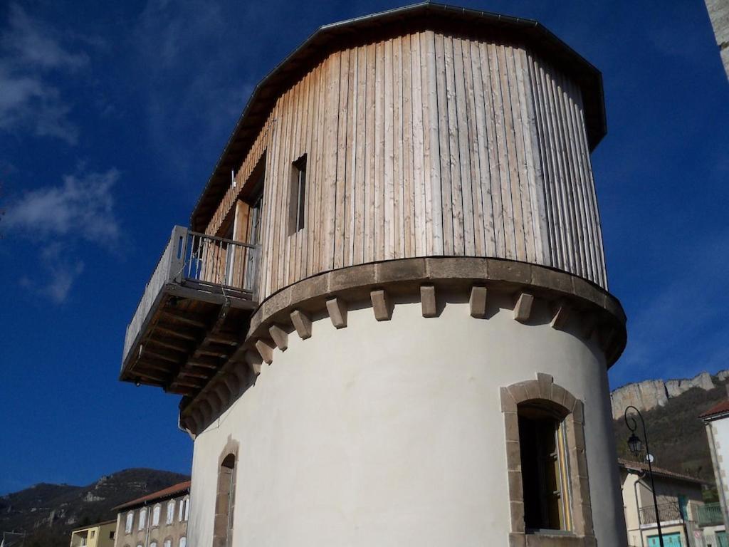 Chateau D'Eau Logement Insolite Tournemire  المظهر الخارجي الصورة